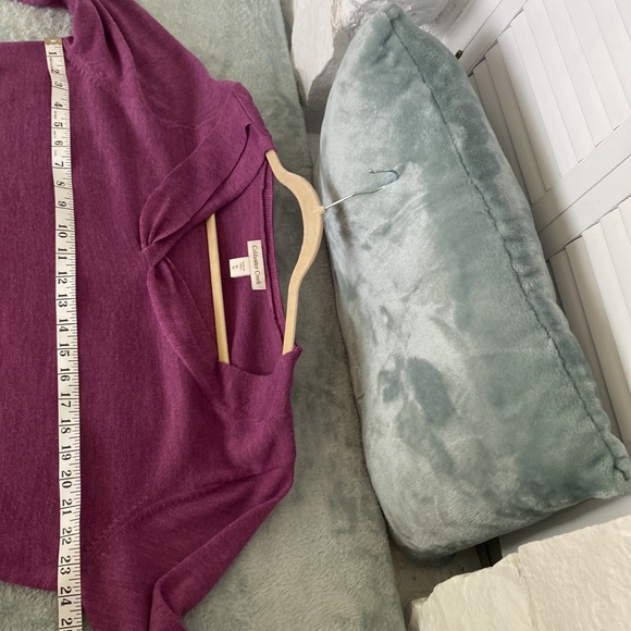 Cold water Creek purplish pink 50% wool V type neckline sweater - Picture 10 of 14